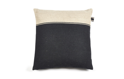 Marshall July 2018 Pillow Blackstripe 01 (1)